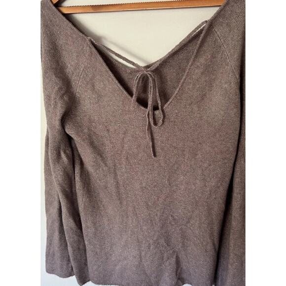 Hinge Sweater Light Brown Medium Women’s - Picture 1 of 3